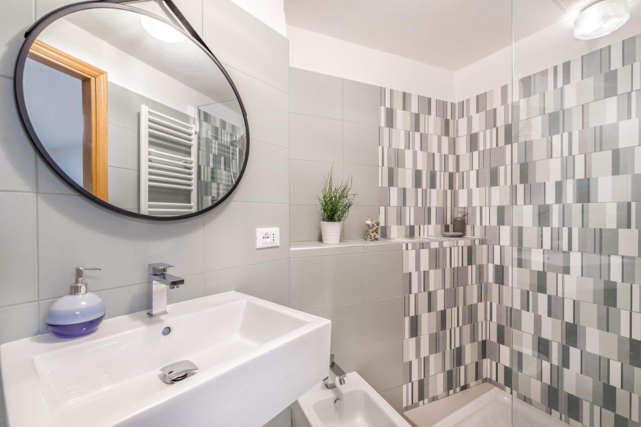 Il Mare Di Ada:Seaside Apartament In Riomaggiore Exteriör bild